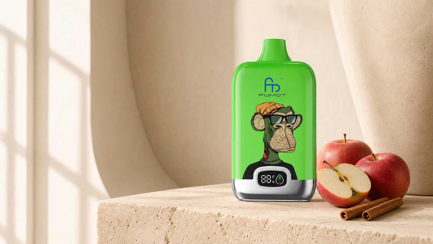 RandM Tornado Apple Cinnamon in heller Premium-Kulisse