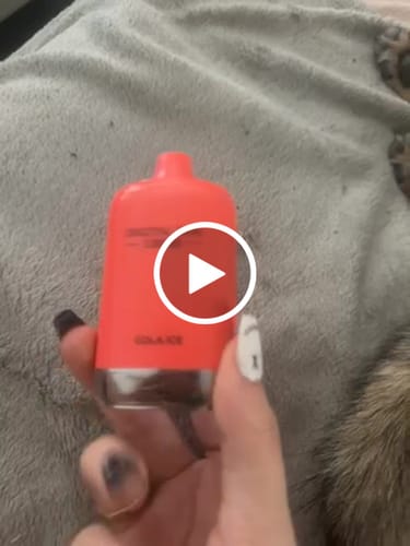 Vorschaubild der Kundenbewertung von Luna D. zu Tornado Vape 12000 – Cola Ice